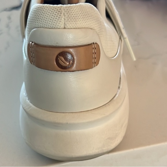 Clarks Unconstructed,Low-Top Sneakers Derbys, Machine-Wash, Leather, Lace-Up, 6M - Picture 12 of 13